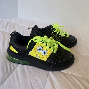 Spongebob Squarepants Kids Size 2 Black And Yellow Sneakers